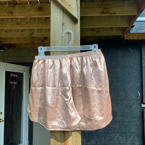 Silk PJ set - Picture 5 of 5